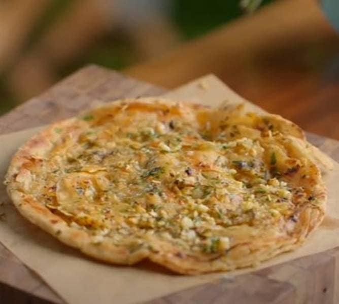 Garlic paratha