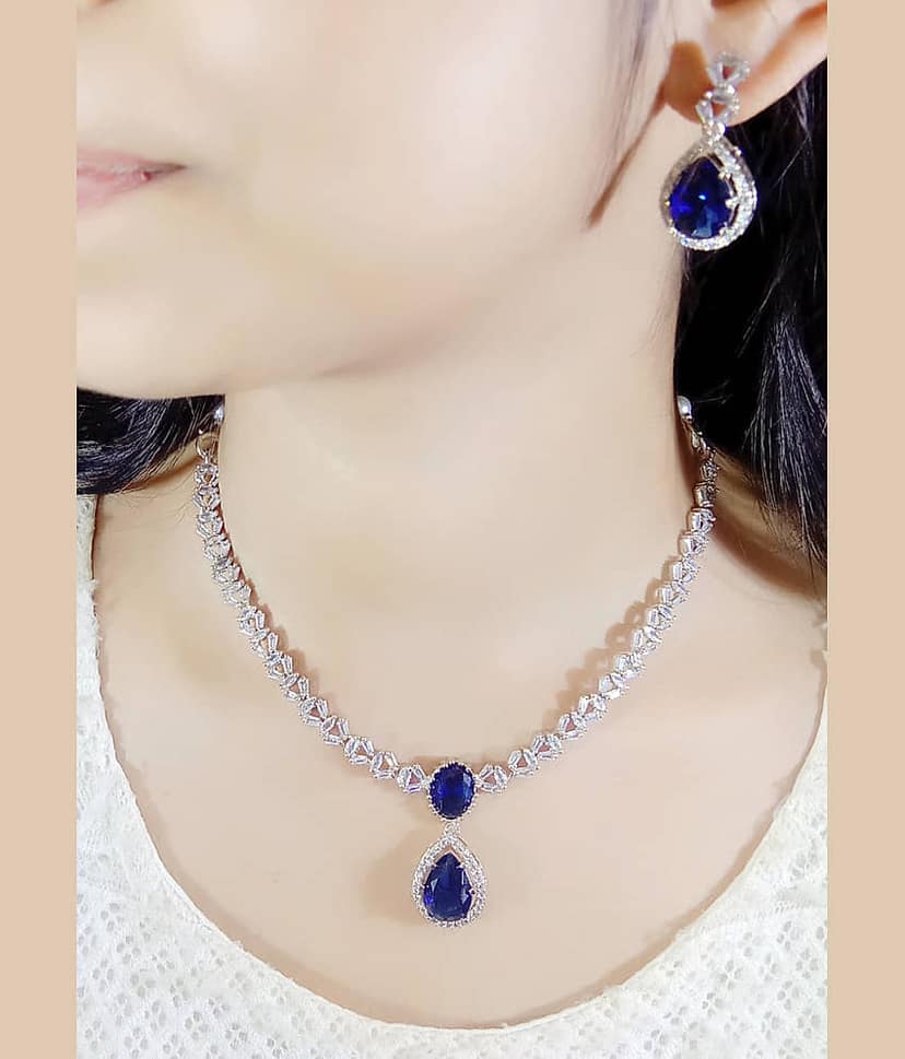 Ladymania White Alloy Necklace Set ( Pack of 1 ) view 2