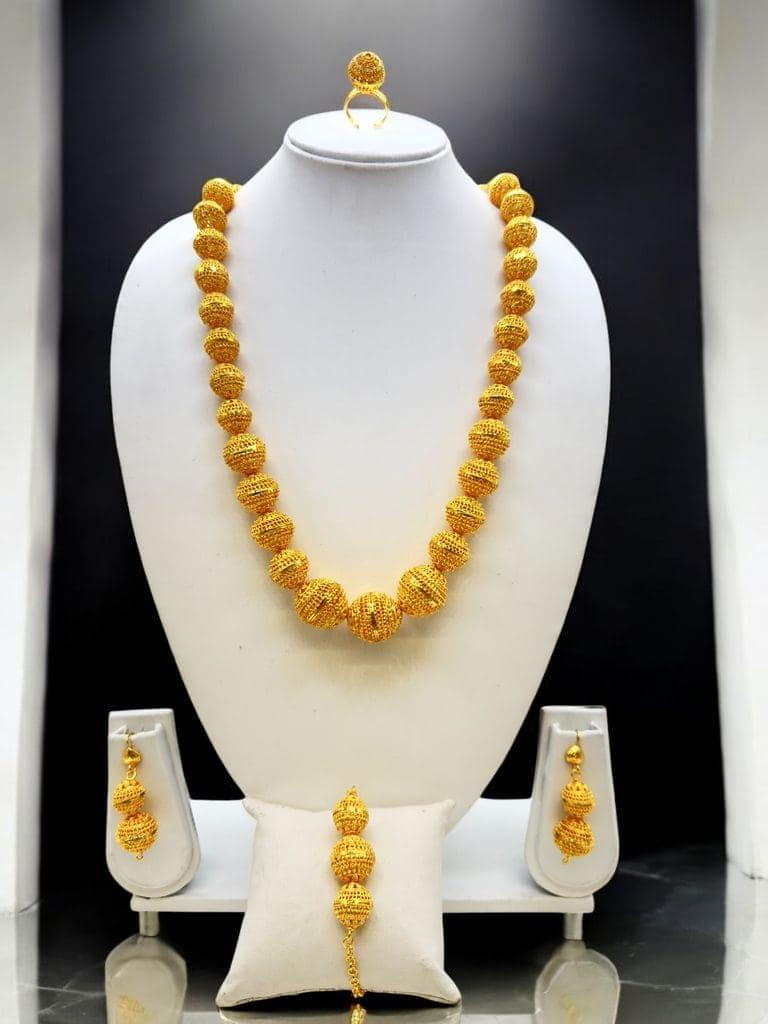 Muraya Set - A Collection By Amit Chauhan And Sons