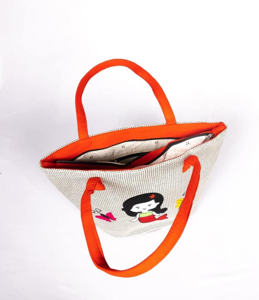 Small hand bag0002 view 2