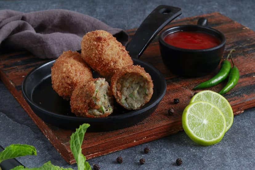 Aloo Chops (3 Pcs)
