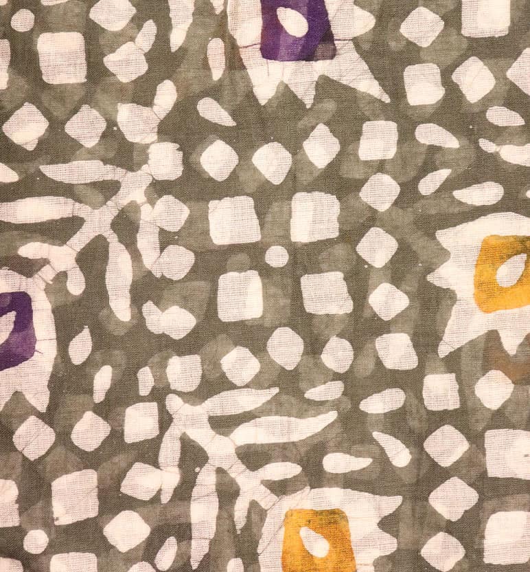 Handcrafted Batik Print Cotton Saree with Blouse Piece view 3