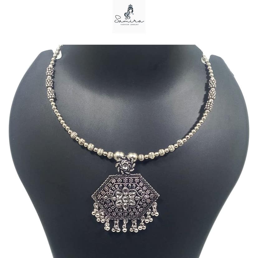 SAMIRA Luxury Handcrafted Necklace Jewellery Set with Ear Rings Oxidized Rhombus Pendant view 2