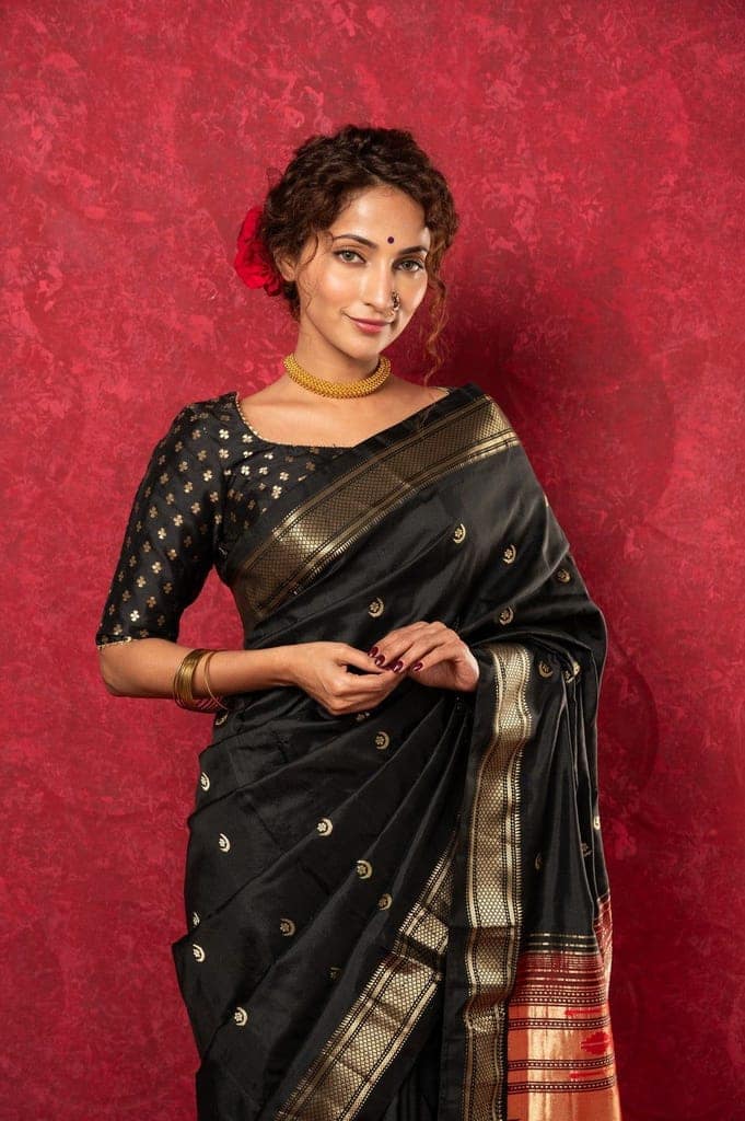 Chandrakor: Handloom Pure Silk Paithani Saree with Traditional Peacock Pallu ~ Royal Blue view 5