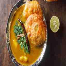 Kachori sabzi