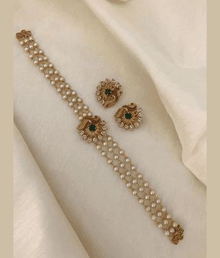 ROFARWORD Gold Brass Necklace Set ( Pack of 1 )