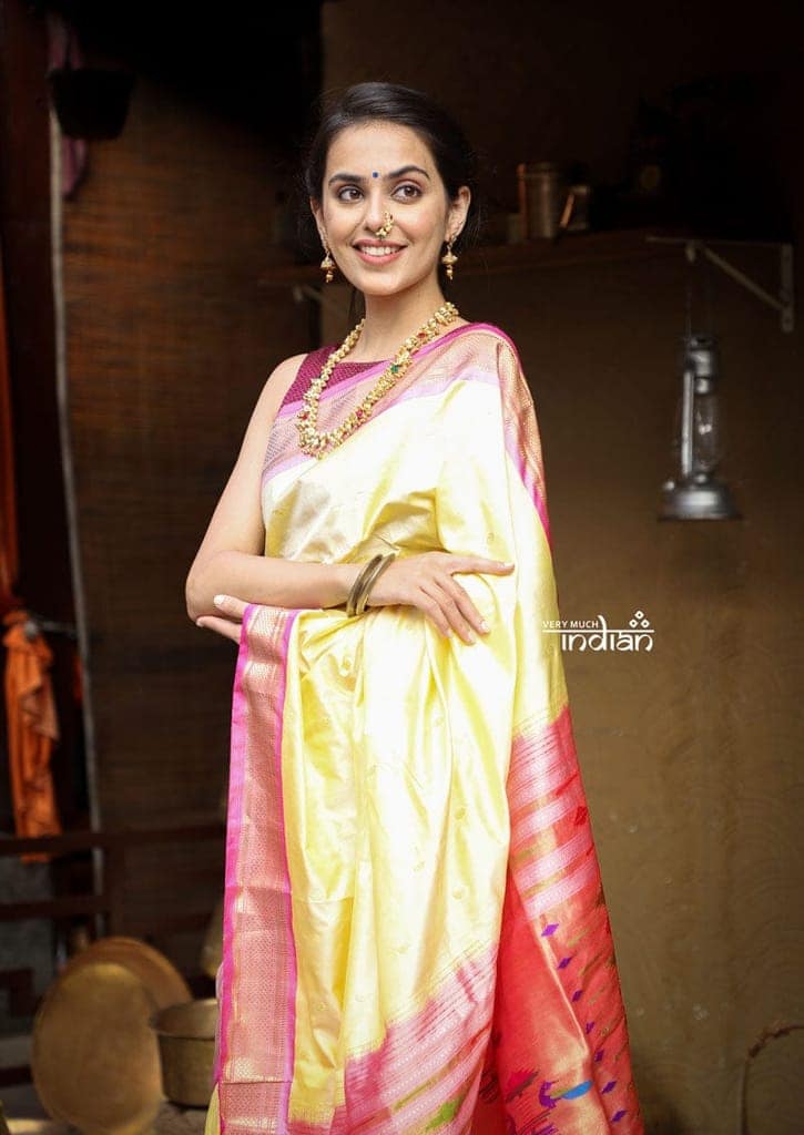 Utsaav ~ Traditional Handloom Pure Silk Paithani Pastel Light Yellow with Light Pink Border view 5