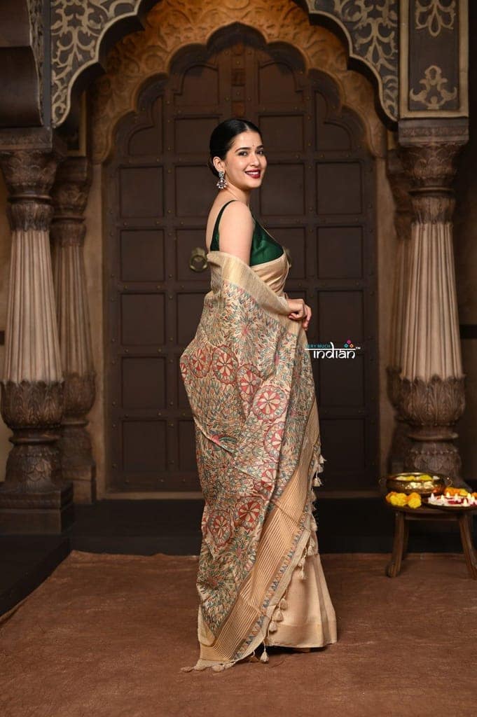 Parampara ~ Elegant Beige Cotton Viscose Saree with Exquisite Hand-Painted Madhubani Art view 3