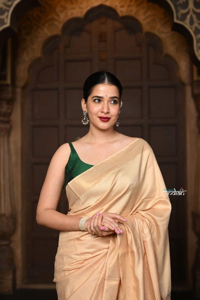 Parampara ~ Elegant Beige Cotton Viscose Saree with Exquisite Hand-Painted Madhubani Art view 5