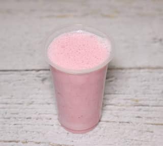 Stawberry lassi
