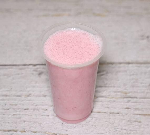 Stawberry lassi