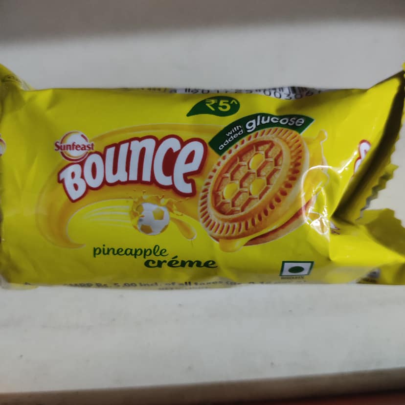 Sunfeast bounce pineapple cream