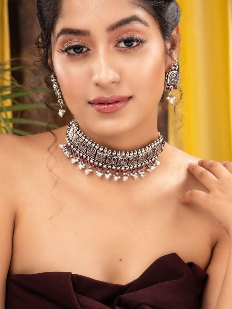 Oxidised Silver Plated Red stone studded Choker Necklace Jewellery Set view 2