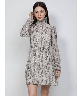 NUEVOSDAMAS Women Georgette Self Design Fit & Flare Dress ( White )