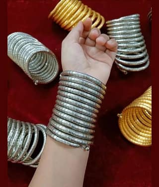 Samridhi DC Silver Bangle ( Pack of 1 )
