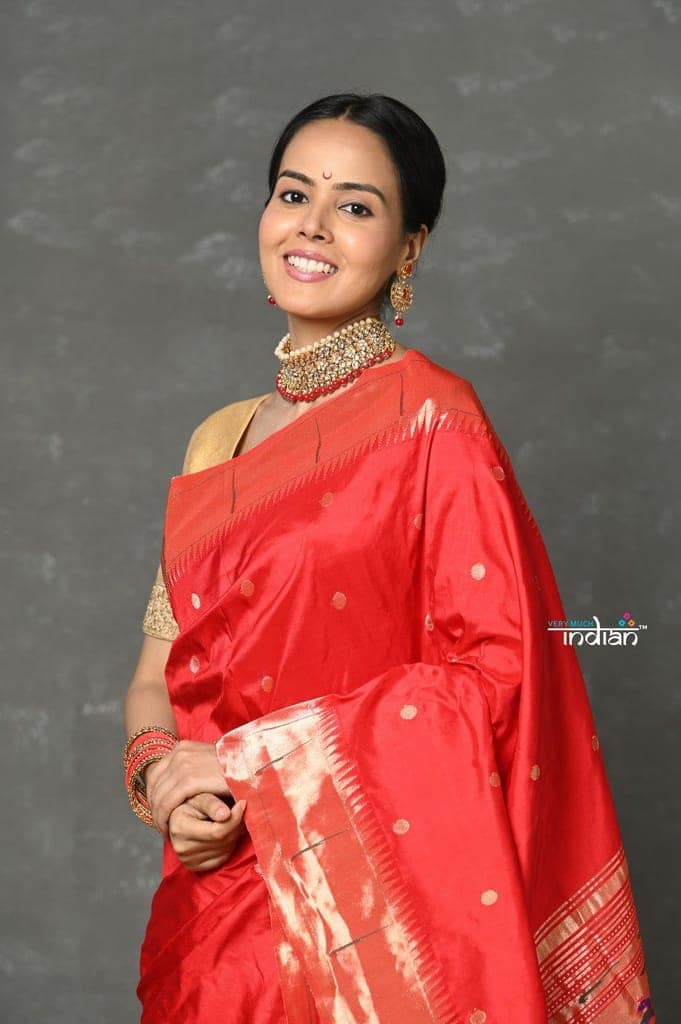 Tyohaar ~ Handloom Pure Silk Muniya Border Paithani Saree with Traditional Double Pallu Pallu ~ Bright Red view 4