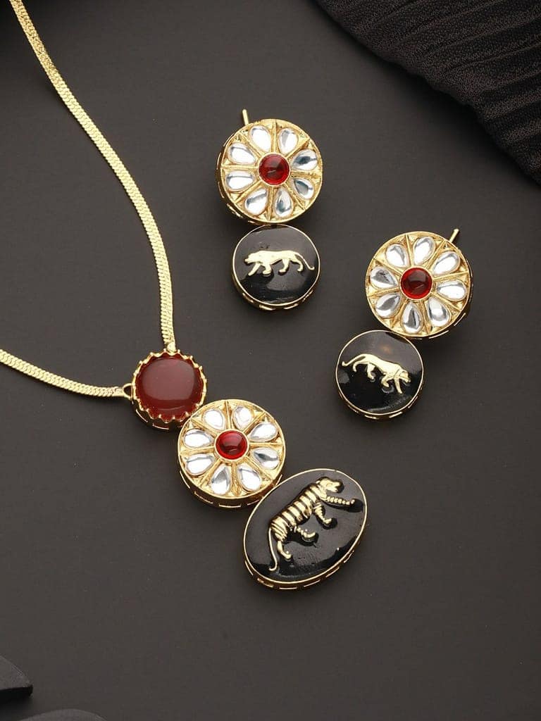 Gold Toned Red Kundan Lion Motif Locket Jewellery Set view 2