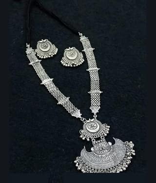 Samridhi DC Silver Alloy Necklace Set ( Pack of 1 )