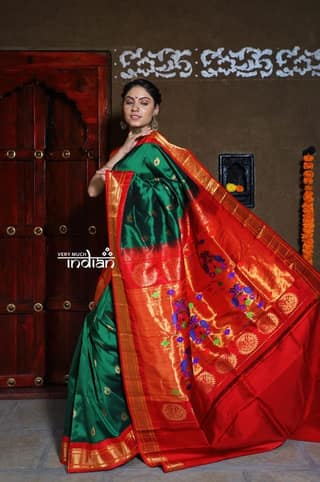 Exclusive Rajsi~ Pure Silk Handloom - Maharani Paithani in Rich Forest Green with Rich Sindoori Red Border (Available in Floral Buttis)