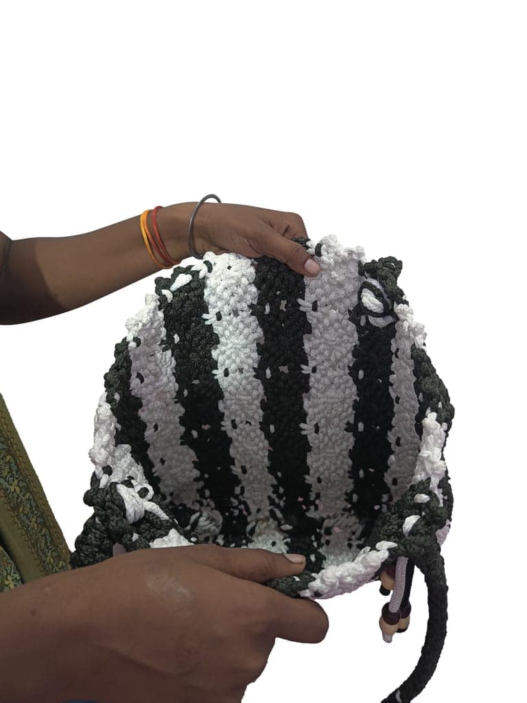 Handbag Designs Women's Macrame purse view 5