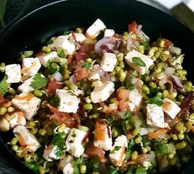 Paneer gram salad