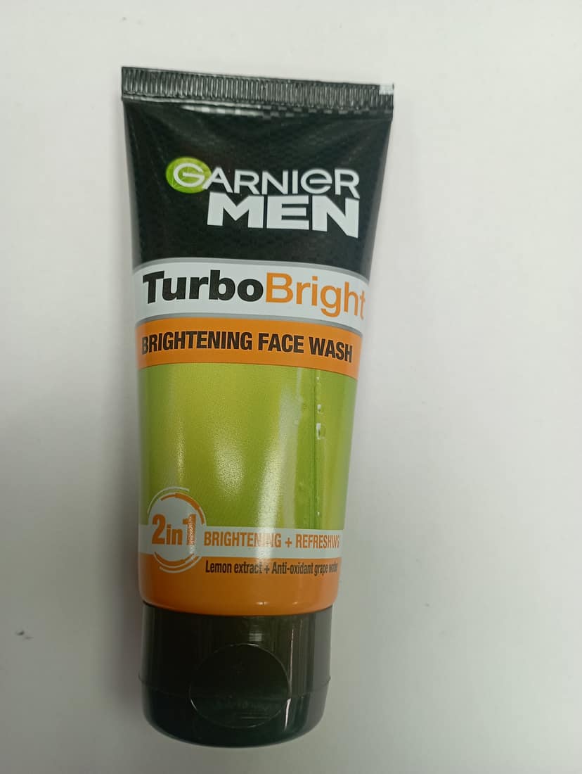 Garnier Men Turbobright Brightening face wash Brightening + refreshing Lemon extract +anti-oxidant grape