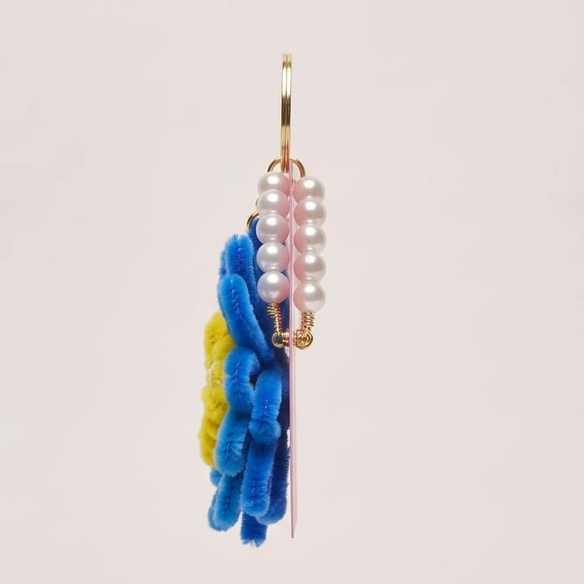 Artistic Pipe Cleaner Flower Keychain with Pearl Accents (Blue) view 2