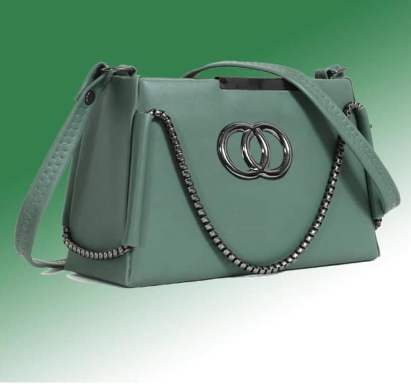 Luxury Chic Quilted Handbag – Elegant Chain Strap & Iconic Double Ring Accent view 3