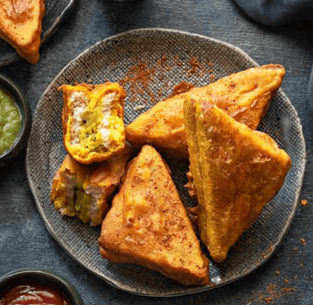 Aloo bread pakoda