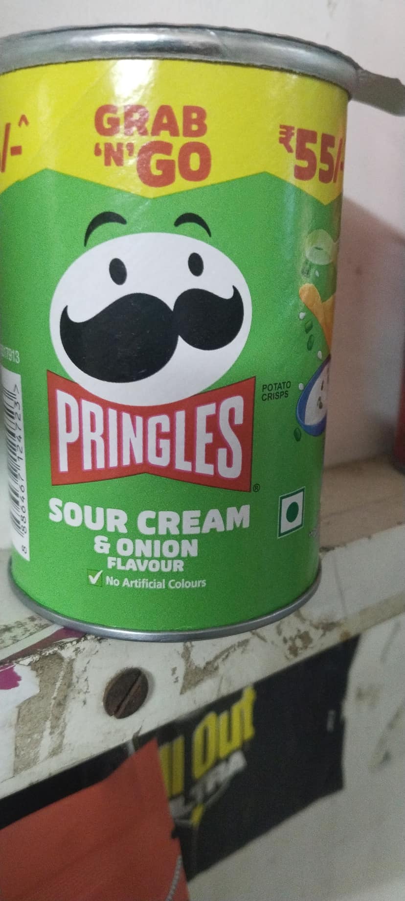 Pringles sour cream onion flavour