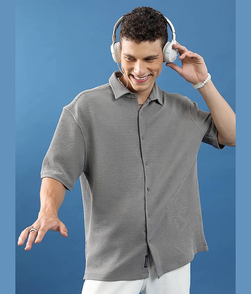 Highlander Cotton Blend Oversized Fit Self Design Half Sleeves Men's Casual Shirt - Grey ( Pack of 1 )