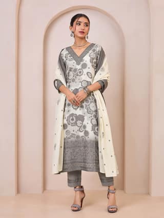 Grey Pure Cottonfloral Printed Kurti Set & Dupatta With Sequins Embroidery
