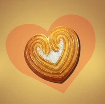 Britannia Little Hearts Classic Crunch Biscuits, 30.1g - Britannia Little Hearts Classic Crunch Biscuits, 30.1g view 3