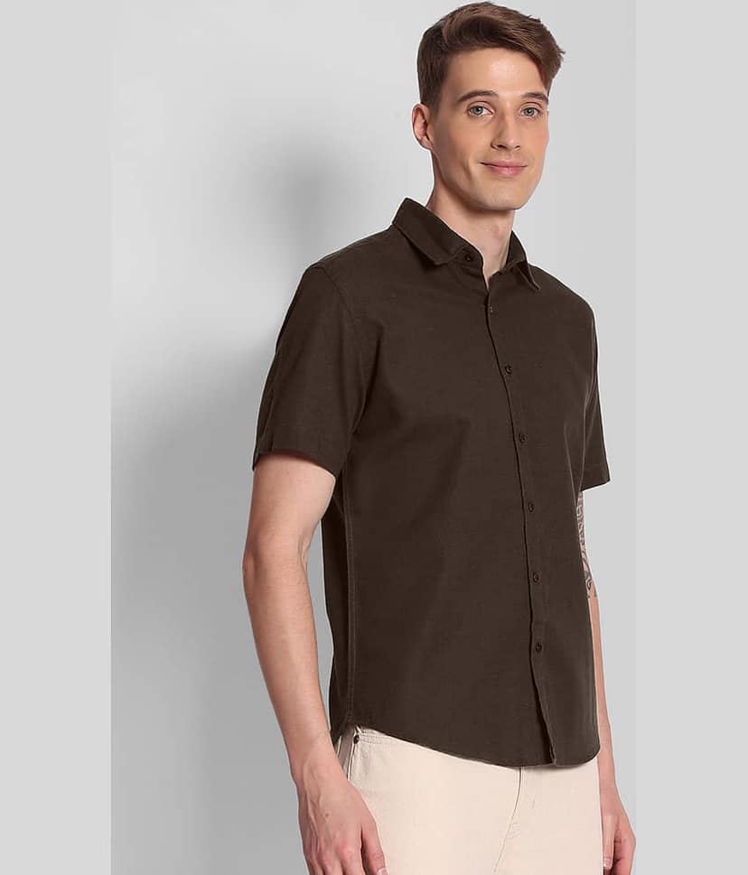 Bene Kleed Cotton Blend Regular Fit Solids Half Sleeves Men's Casual Shirt - Coffee ( Pack of 1 ) view 3