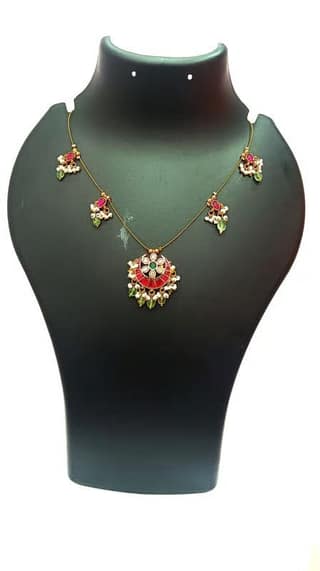 Exquisite Designer Necklace - Timeless Elegance