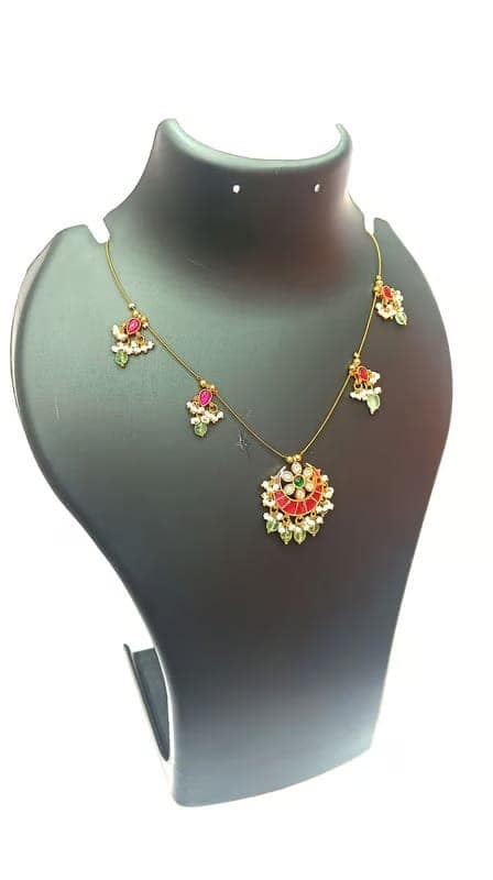 Exquisite Designer Necklace - Timeless Elegance view 2