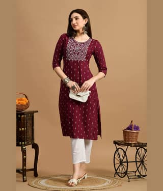 GlowWorld Viscose Blend Embroidered Straight Women's Kurti - Maroon ( Pack of 1 )