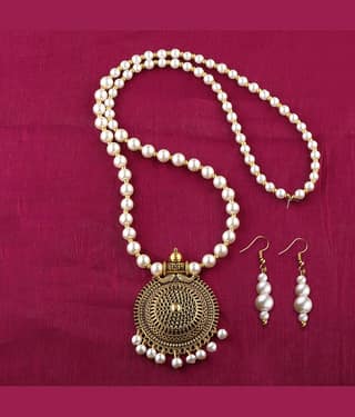 Silver Shine - White Pearls Necklace Set ( Pack of 1 )