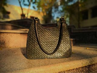 HerCloche Handle Tote