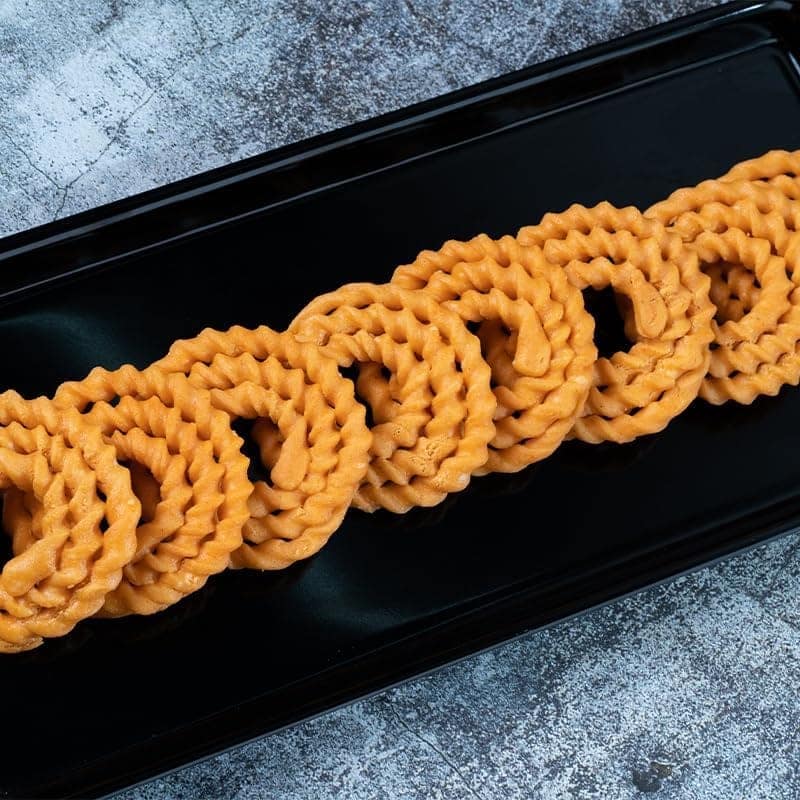 CRUNCHIZZ Snacks - Buy 3 Get 1 FREE Offers - Authentic Kerala Style GHEE MURUKKU (Butter Chakli) I Traditional South Indian Recipe I No Artificial Additives or Preservatives I Crunchy & Crispy I 200 Grams x 4 Packs I view 3