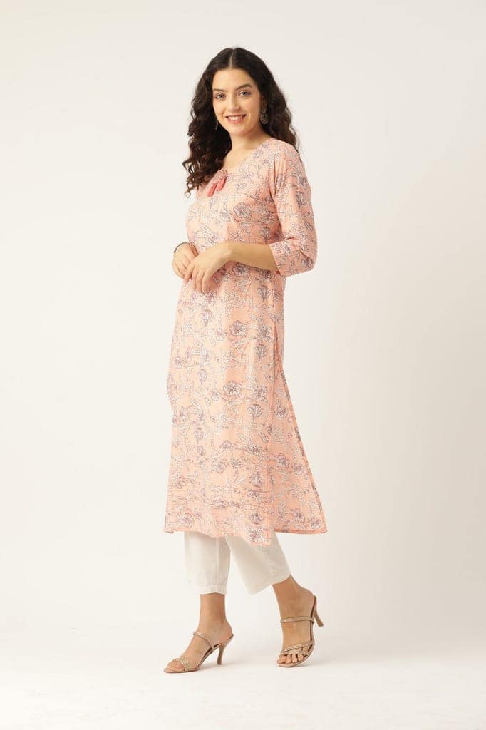 Women Peach Printed Pintuck Kurta view 2