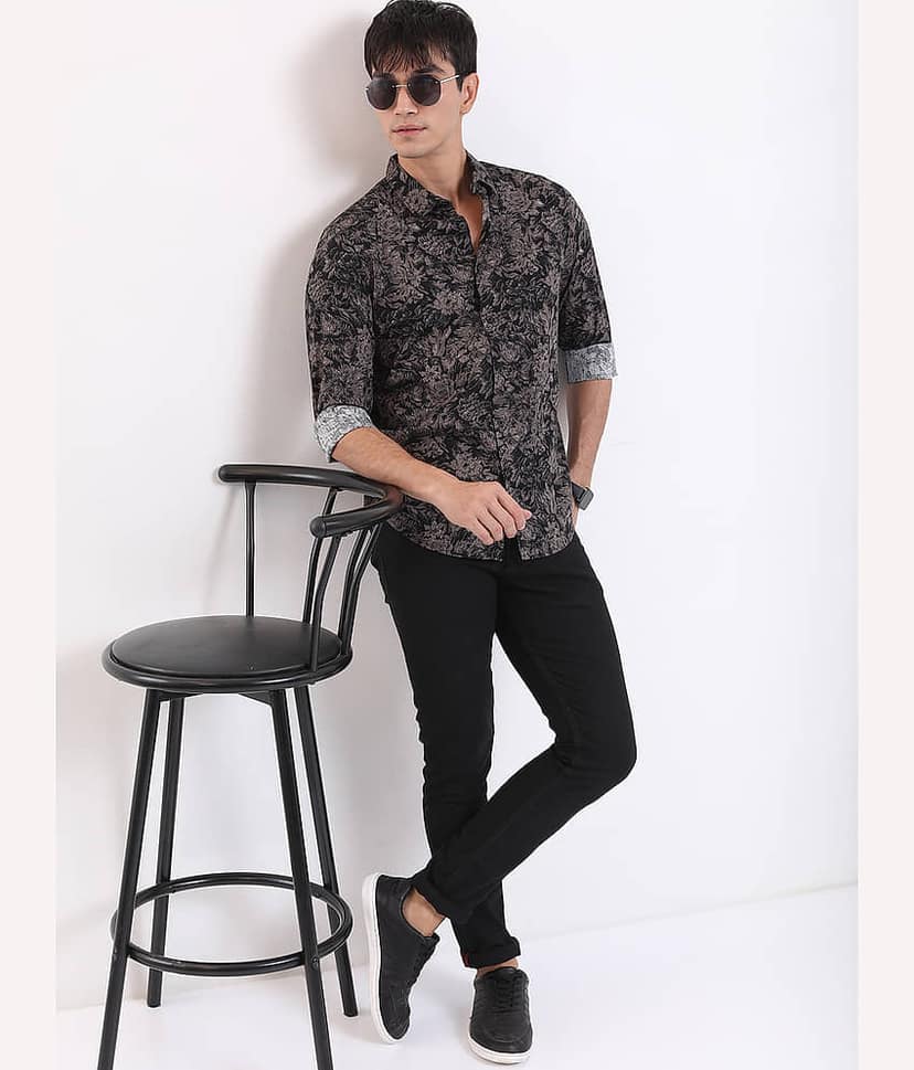 Highlander 100% Cotton Slim Fit Printed Full Sleeves Men's Casual Shirt - Black ( Pack of 1 ) view 2