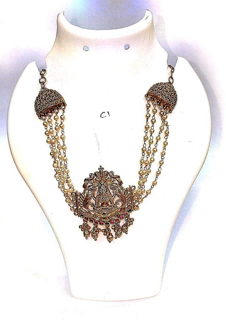 Pearl and antique gold plated traditional necklace set