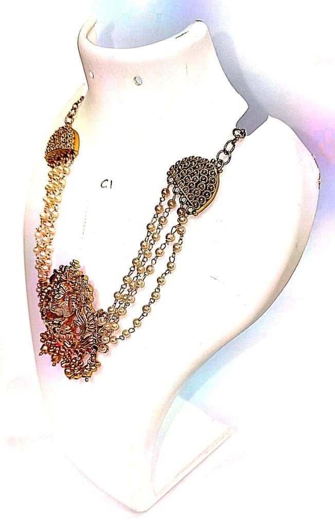Pearl and antique gold plated traditional necklace set view 3