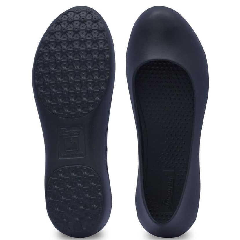Paragon Women Black Moccasins (K3407L-BLK) view 5