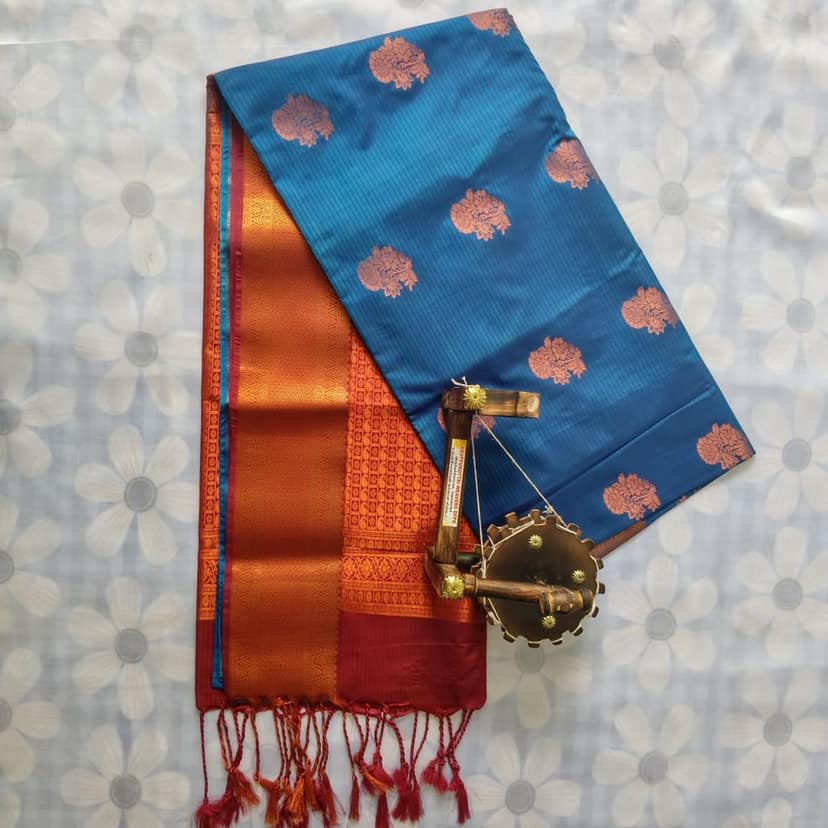 Vastrakala Style Wedding Soft Silk Saree with Blouse view 3