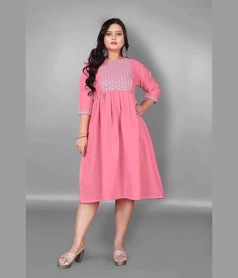 Hetsa Women Cotton Blend Embroidered Anarkali Kurti ( Pink )