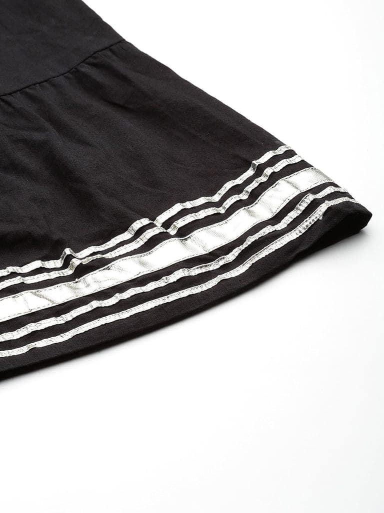 Women Solid Tiered Cotton Gotta Patti Maxi Skirt view 7