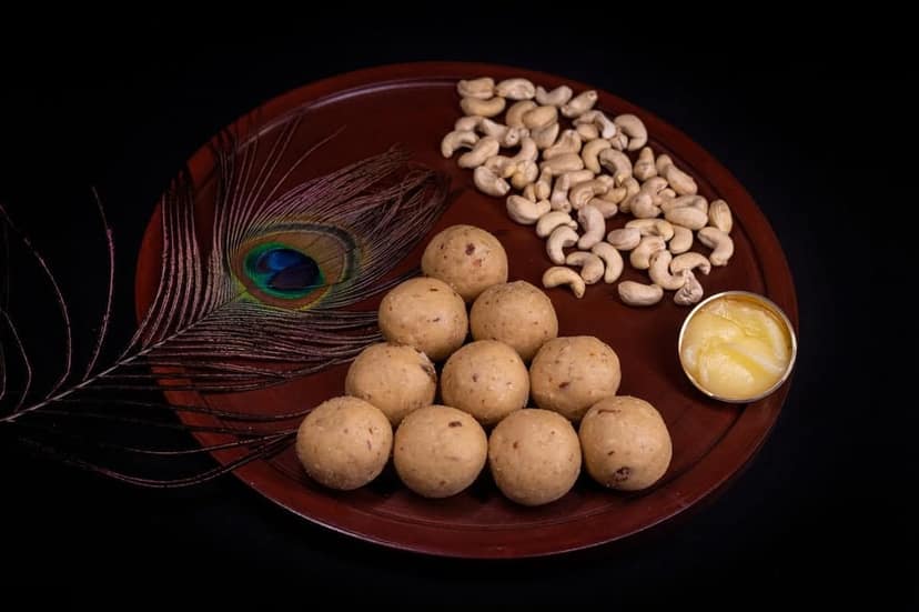 Desi Mitahara's Cashew Ladoo - Made with Cashew, Jaggery & Cow Ghee - Traditional Indian Sweet - Healthy, Nutritious Snack - 360g Pack - No Artificial Colours - Suitable for All Ages view 3