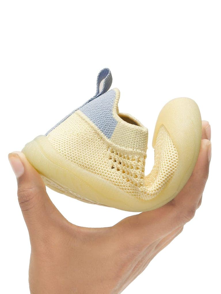 Jello Toddlers' Pineapple Shoes - Yellow (Unisex) view 9